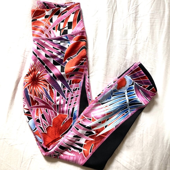 Nike Women's Floral Tights - Picture 2 of 4